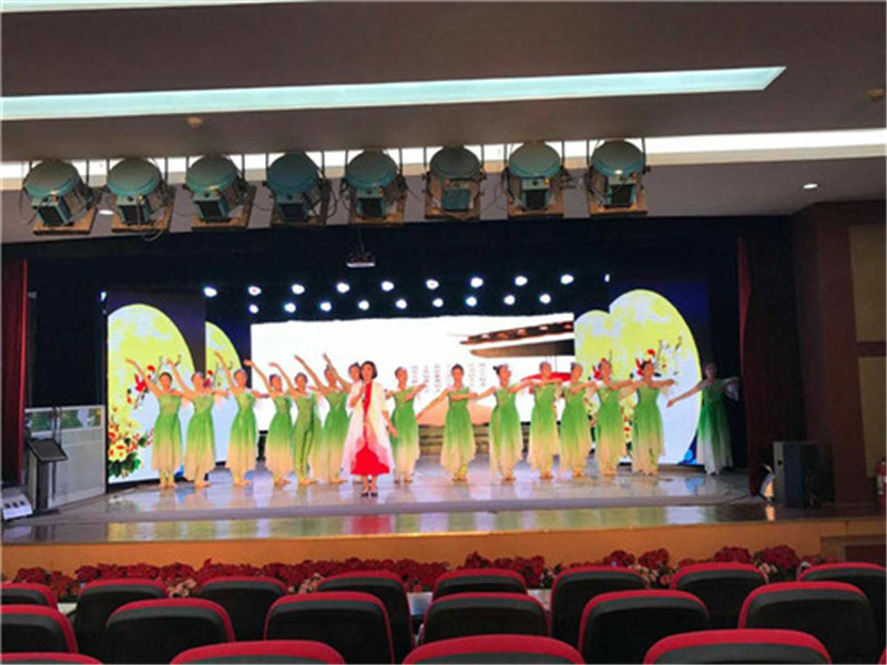 杨书慧老师朗诵《水调歌头.明月几时有》.jpg